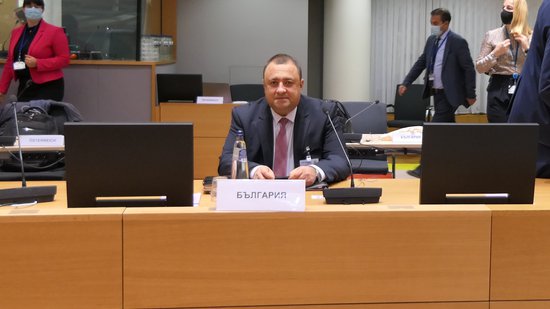 Министър Иванов в Брюксел: Нужни са спешни мерки за сектор свиневъдство в ЕС