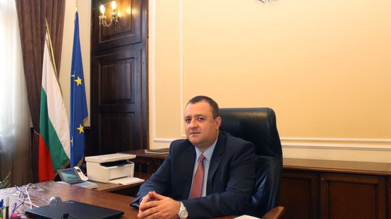 Министър Иван Иванов ще посети област Стара Загора за зажънване на ръжта по международния проект „Хляб на мира“