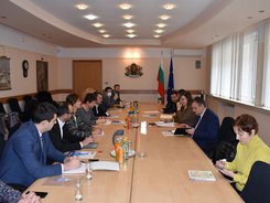 Minister Ninova and Minister Ivanov discuss supply of food with retail chains due to crisis in Ukraine