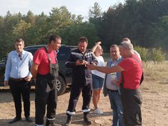 Министър Иван Иванов: Над 100 служители на горските стопанства и пожарникари се борят за ограничаване на горския пожар край село Калугерово