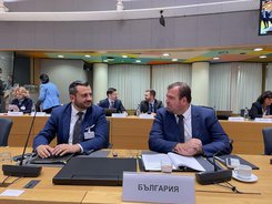 Minister Gechev: Bulgaria expects the EC to pay special attention to oil bearing crops market