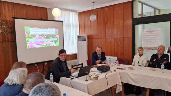 Заместник-министър Тодор Джиков: Увеличават се компенсаторните плащания към биологичното производство на рози