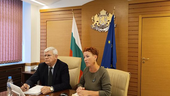 Minister Vatev discusses the support for the Ukrainian aid with the European Commissioner for Agriculture Janusz Wojciechowski 
